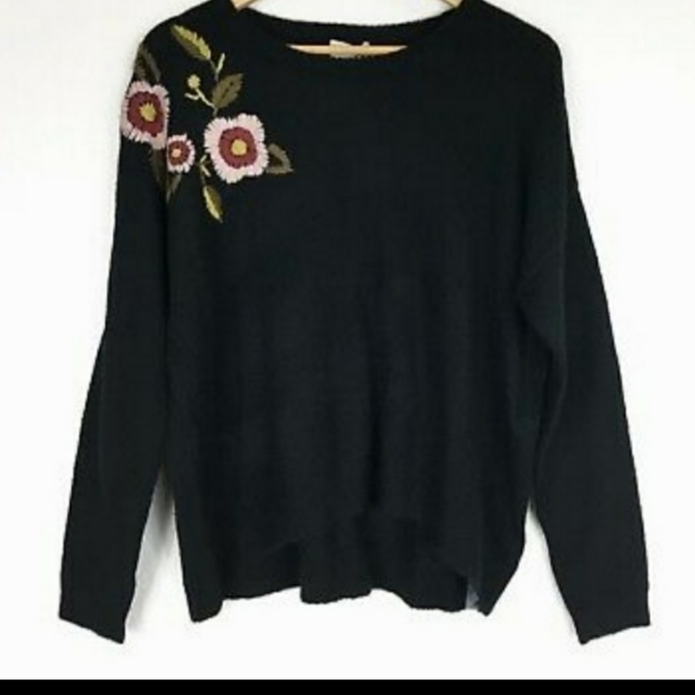 Black embroidered sweater by Silverflint